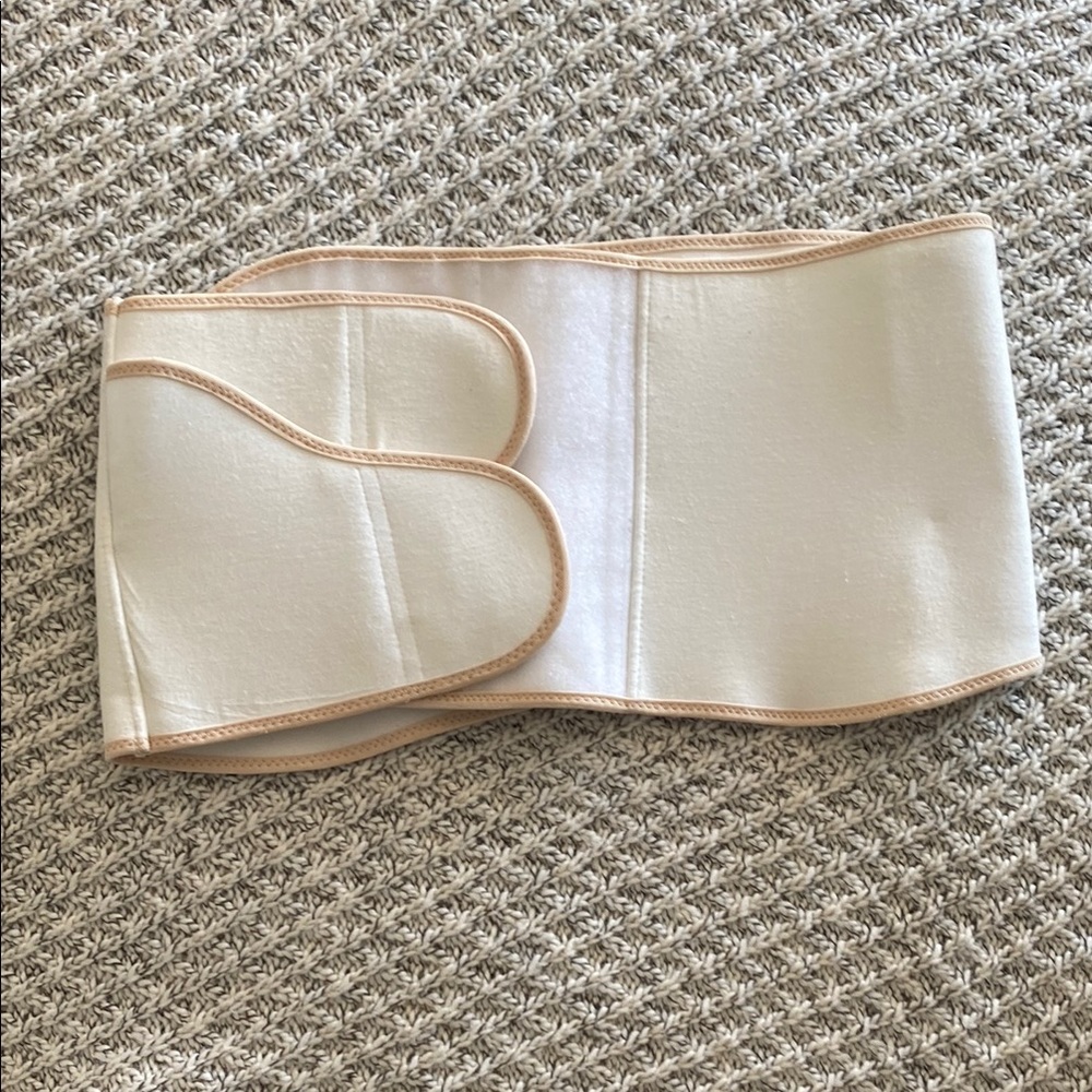 Belly Bandit Shortie Postpartum Belly Wrap Size Large